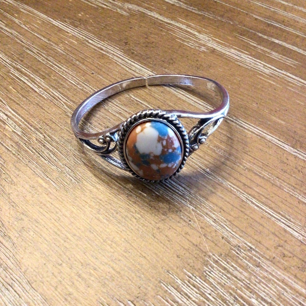 Boho Vintage Style Oval Faux Turquoise Inlaid Cuff Bracelet - Picture 2 of 9
